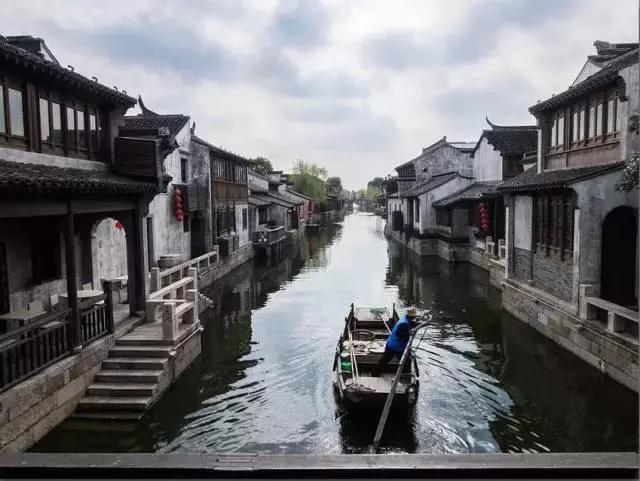遗落的盒子